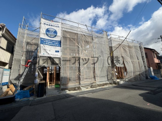 前面道路含む現地写真です