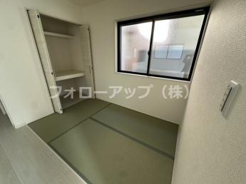 和室ならではの温かな和の空間で寛ぎの時間を過ごせます