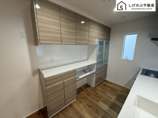 キッチンは大容量の収納スペースが確保されたつくりになっています。