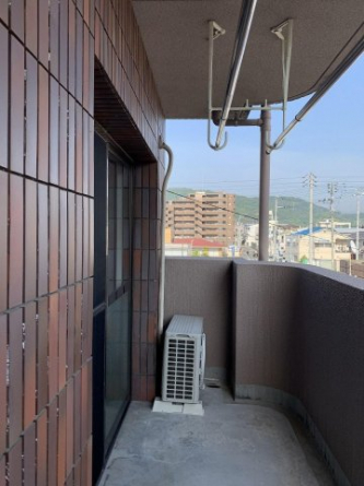 【バルコニー】