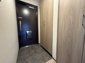 【玄関】
