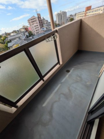 【バルコニー】
