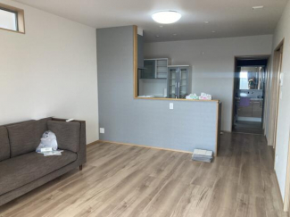 大久　渡辺様　築浅　２階建ての画像