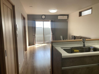 大久　渡辺様　築浅　２階建ての画像