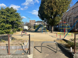 保免中緑地まで550m