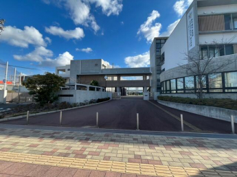 松山市立余土中学校まで1427m