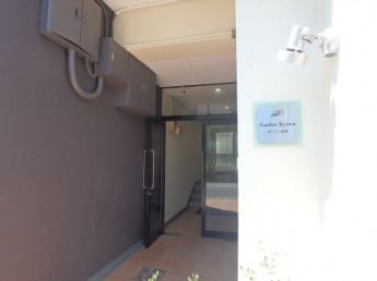 落ち着いたエントランスです