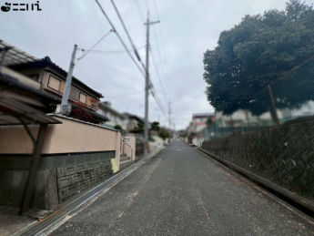 【前面道路含む現地写真】
