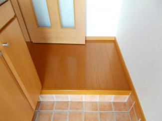 収納もある玄関です