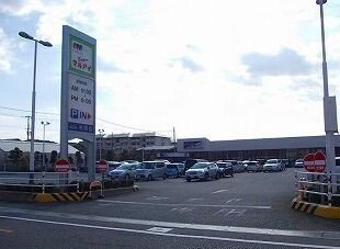 マルアイまで725m