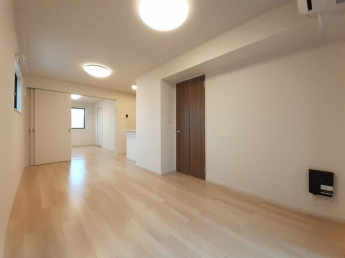 ゆったり過ごせるリビングです