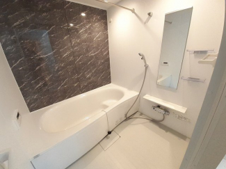 落ち着いた空間のお風呂です