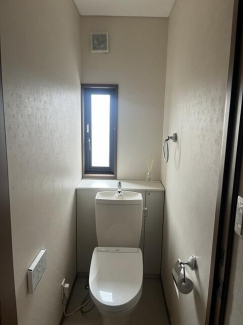 草津市南笠東１丁目の住宅付店舗一戸建ての画像