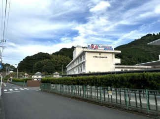 大洲市立大洲北中学校まで1131m