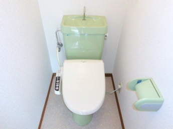 温水洗浄便座付きで快適です☆