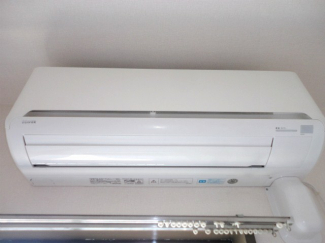 エアコン付きで1年中快適です