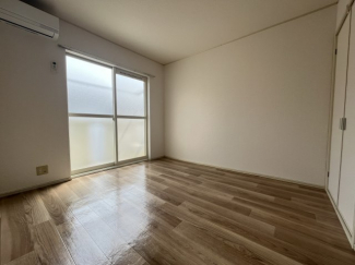 こちらのリビングで趣味の時間をお楽しみください