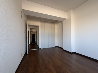 使い勝手のいい洋室です