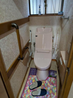 ローソン松山別府町店まで689m