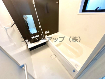 ゆったり過ごせるお風呂です