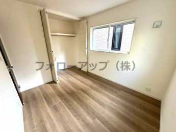 個人の部屋や寝室として使える洋室です