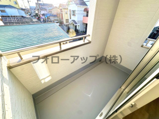 バルコニーからの眺めを楽しみながら食事をしませんか