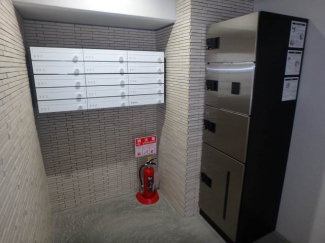 【エントランス】