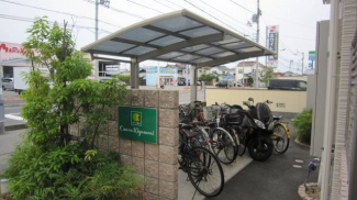 【エントランス】