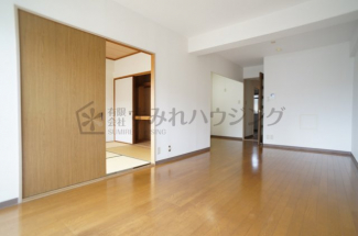 【居間・リビング】