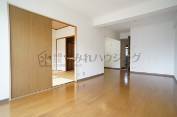 【居間・リビング】