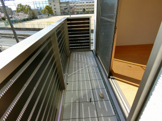 【バルコニー】