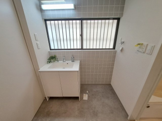【洗面所】