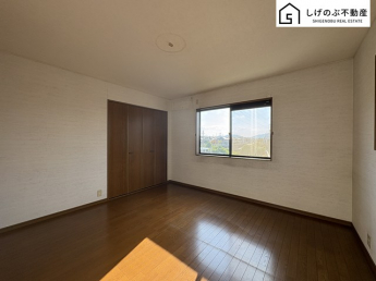 全居室に収納を完備しておりますので、いつでもお部屋をすっきりとお使い頂けそうです。自分好みのインテリアやレイアウトを考えるのも楽しみです♪