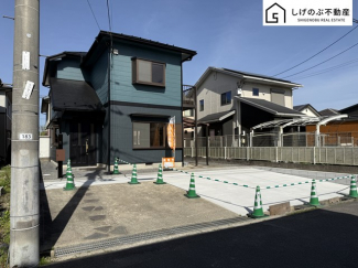 フルリノベーション済！
駐車3台可
閑静な住宅街