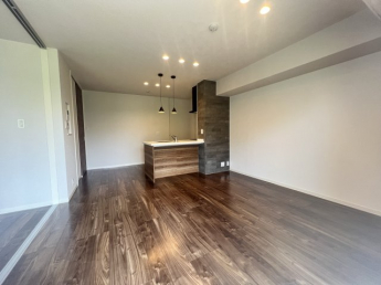 【居間・リビング】