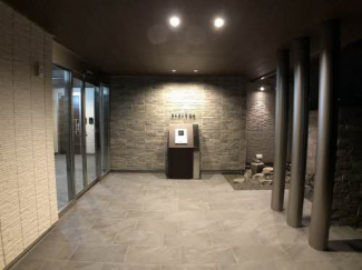 【エントランス】