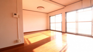 【居間・リビング】