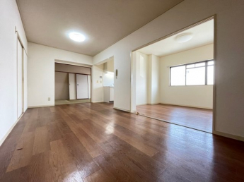 【居間・リビング】