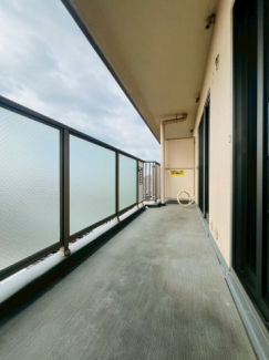 【バルコニー】