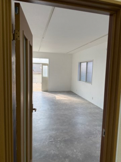 中地店舗事務所の画像