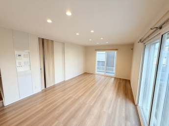 【居間・リビング】