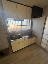 松山市束本２丁目のアパートの画像