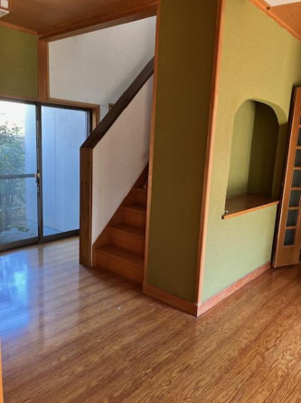 松山市和泉北３丁目の中古一戸建ての画像