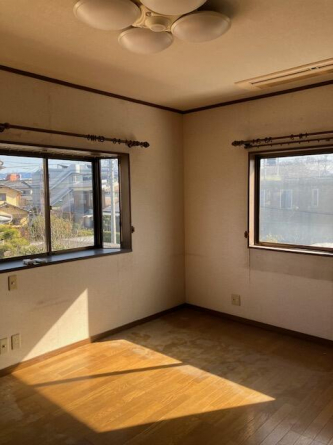 松山市和泉北３丁目の中古一戸建ての画像