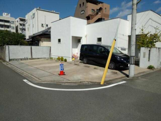 駐車場南東から撮影しました。