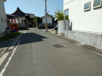 松山市北立花町の駐車場の画像