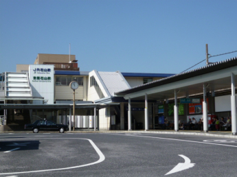 JR石山駅 1500m