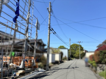 【前面道路含む現地写真】