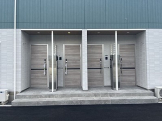 【エントランス】