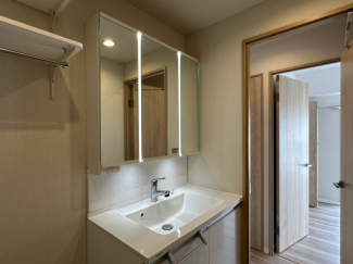 【独立洗面台】